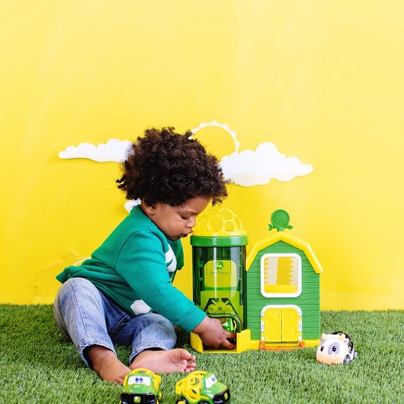 John Deere RevUp Barn Yard & Car & Animal Match Music Hayride Playsets Bundle 🆕 - Picture 7 of 16